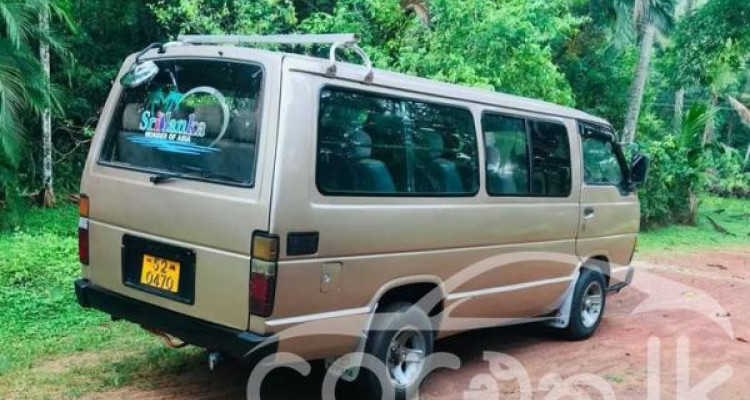 TOYOTA HIACE LH61 1987