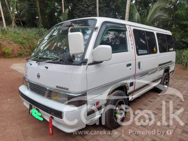 NISSAN CARAVAN 1992