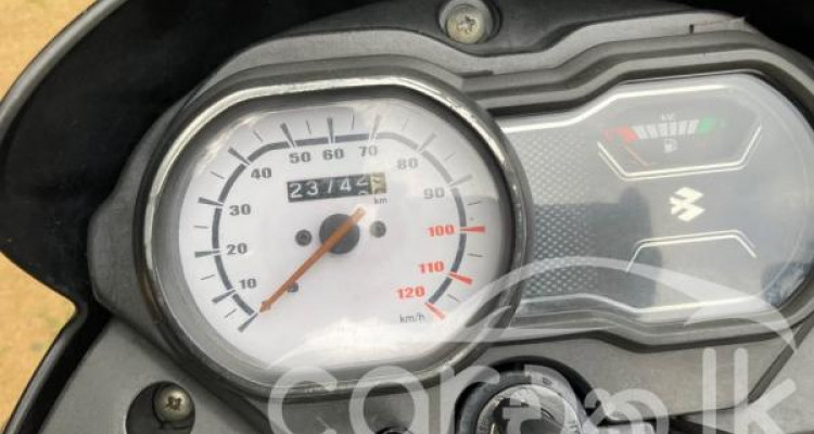 BAJAJ PLATINA 2018
