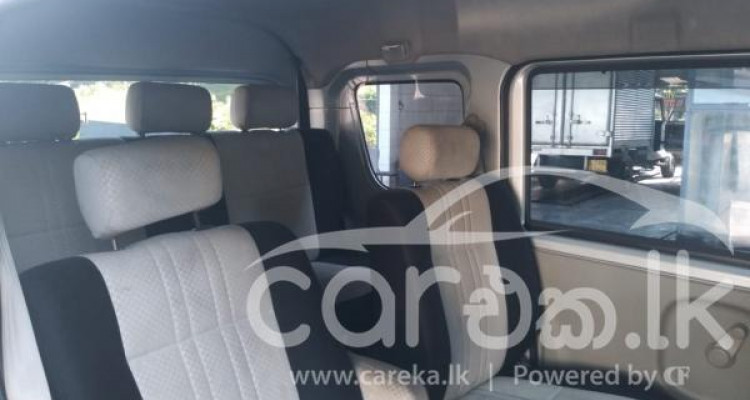 MITSUBISHI MINICAB 2016