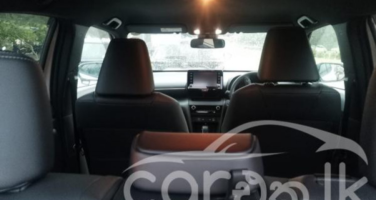 MITSUBISHI MINICAB 2016