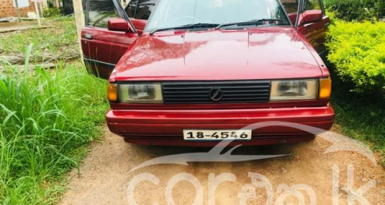 NISSAN TRAD SUNNY 1989
