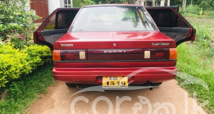 NISSAN TRAD SUNNY 1989