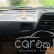 NISSAN TRAD SUNNY 1989