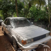 NISSAN TRAD SUNNY 1986