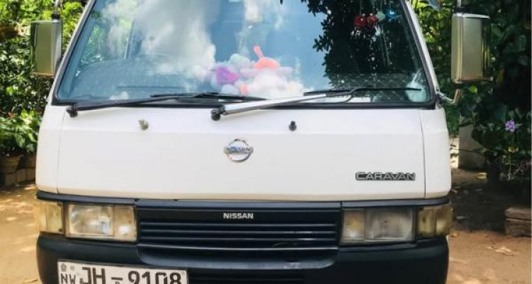 NISSAN CARAVAN 1998