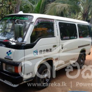 NISSAN CARAVAN 1995