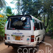 NISSAN CARAVAN 1995