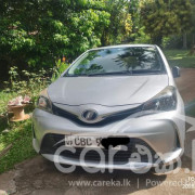 TOYOTA VITZ 2015