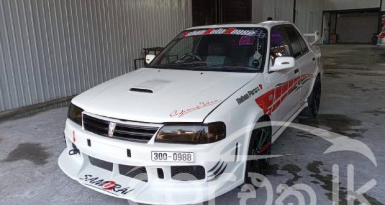 MAZDA FAMILIA 1993