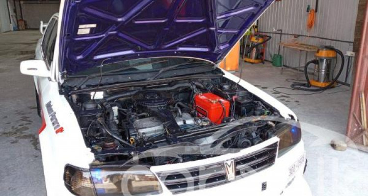 MAZDA FAMILIA 1993