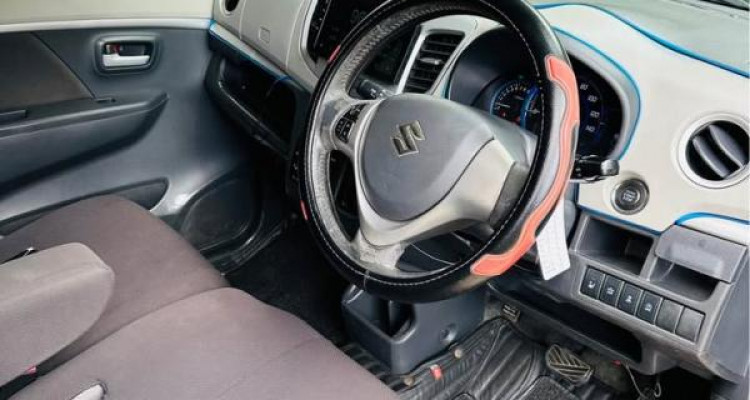SUZUKI WAGON R FZ 2015