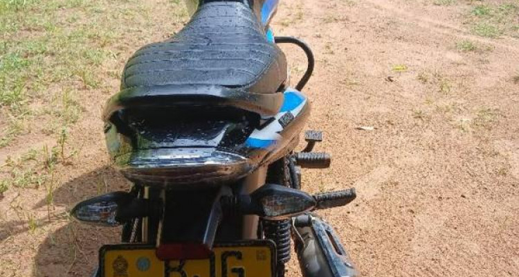 BAJAJ DISCOVER 125 2023