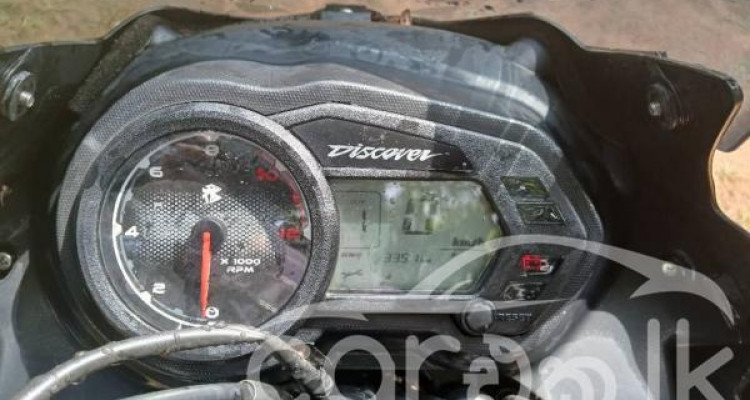 BAJAJ DISCOVER 125 2023