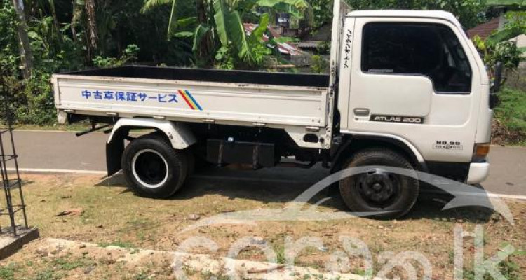 NISSAN ATLAS 1993