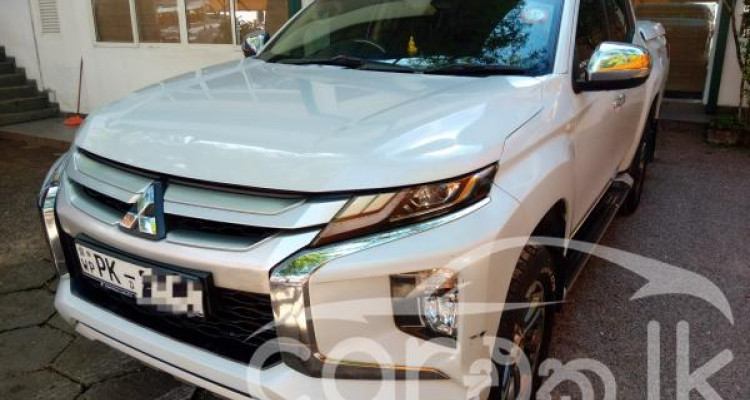 MITSUBISHI L200 2020