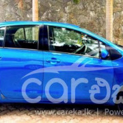 TOYOTA YARIS 2010