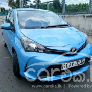TOYOTA VITZ 2016
