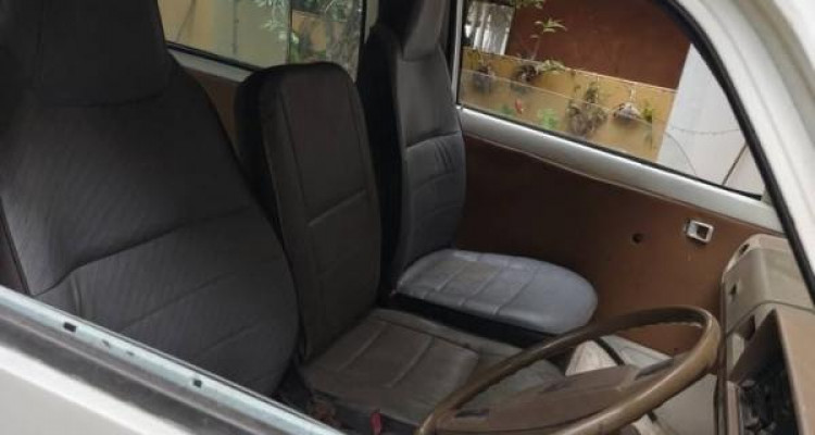 TOYOTA HIACE LH20 1982