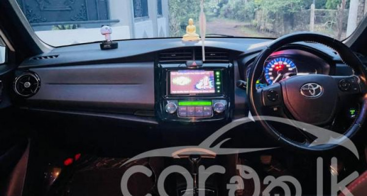 TOYOTA AXIO 2017