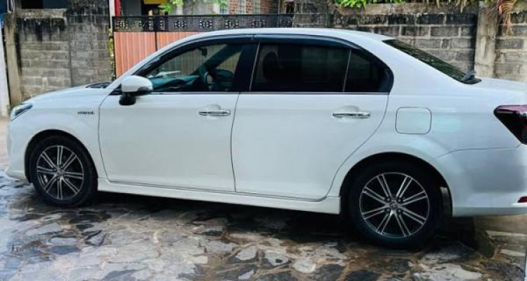 TOYOTA AXIO 2017