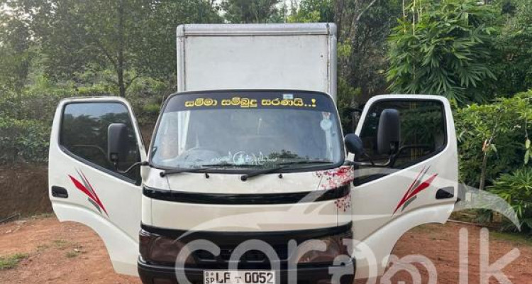 TOYOTA DYNA 2002