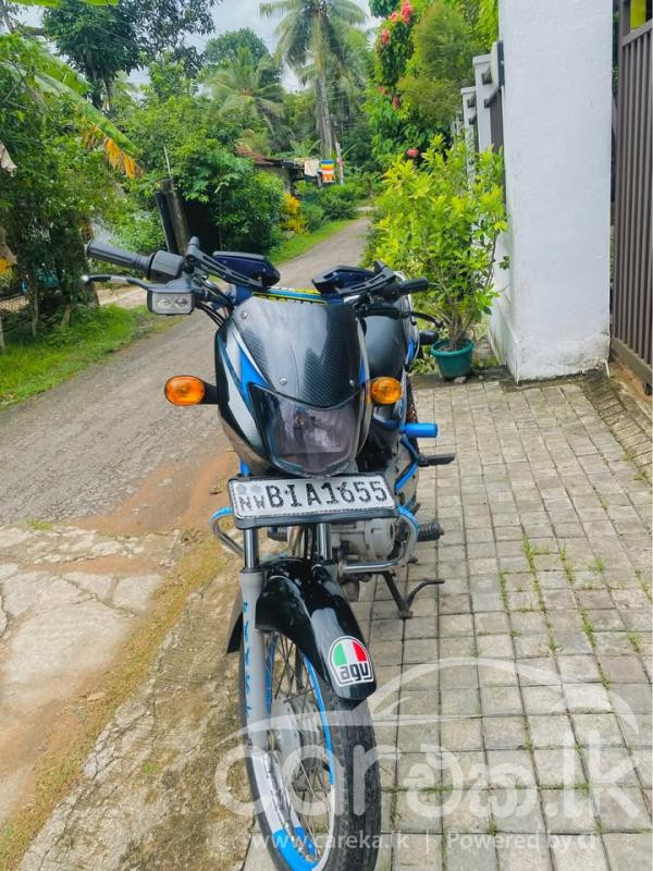 BAJAJ CT100 2017