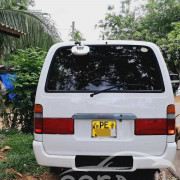TOYOTA DOLPHIN 2001