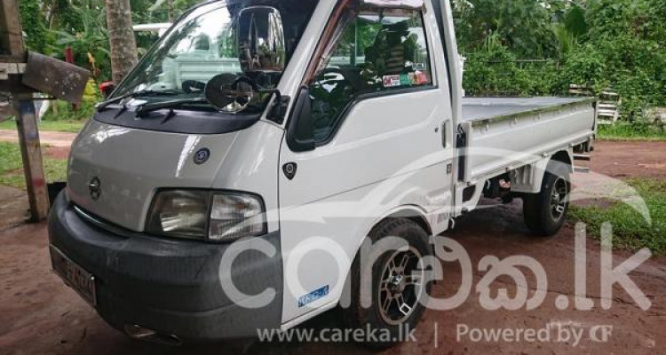 NISSAN VANETTE 2000