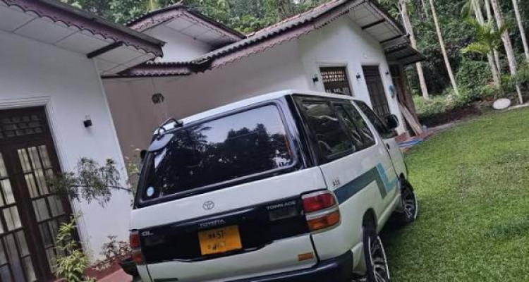 TOYOTA TOWNACE 1992