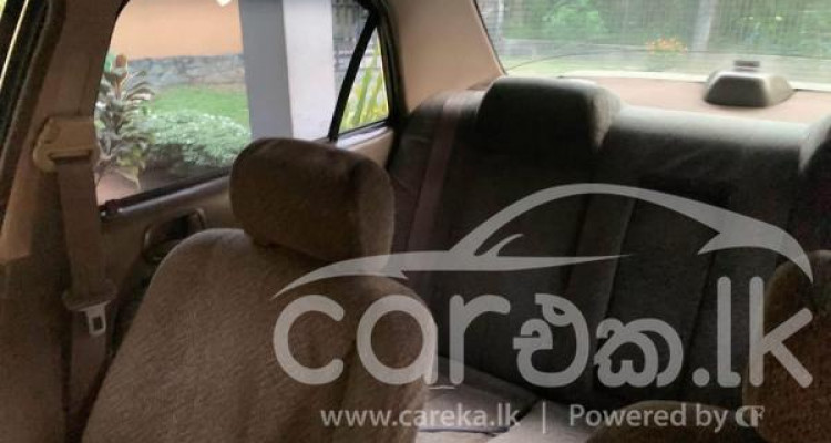 TOYOTA COROLLA 2000