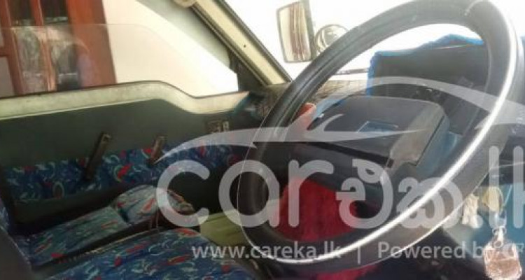 TOYOTA HIACE 1988