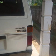 TOYOTA HIACE 1988