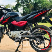 BAJAJ PULSAR 180 2010
