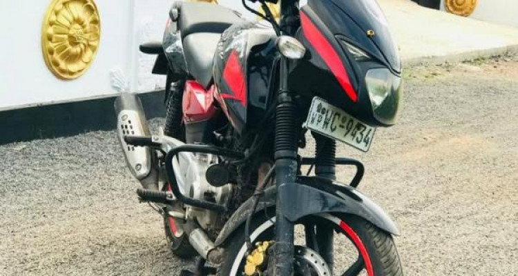 BAJAJ PULSAR 180 2010