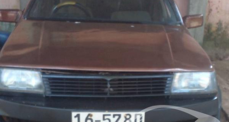 MITSUBISHI LANCER BOX 1986
