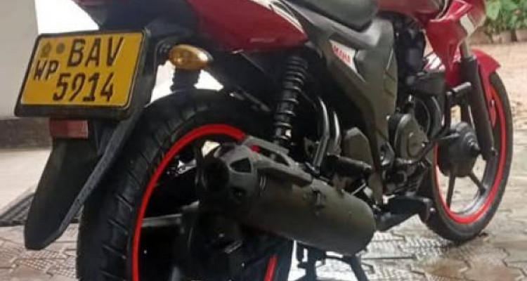 YAMAHA FZ 2013