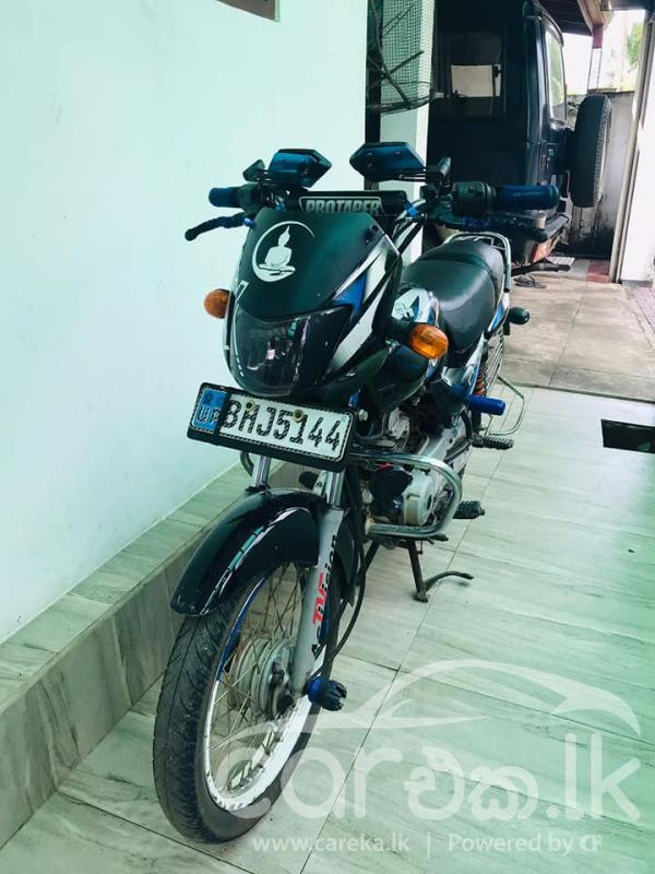 BAJAJ CT100 2018