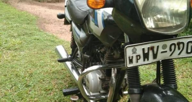BAJAJ CT100 2011