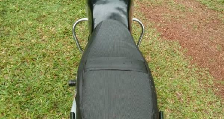 BAJAJ CT100 2011