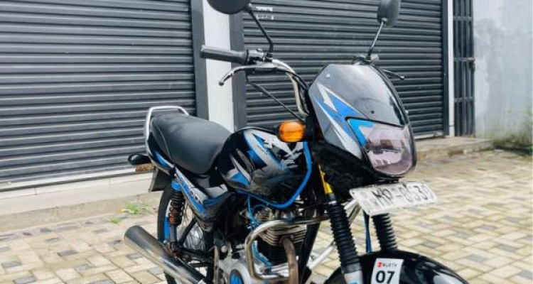 BAJAJ CT100 2006