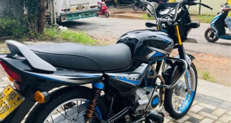 BAJAJ CT100 2006