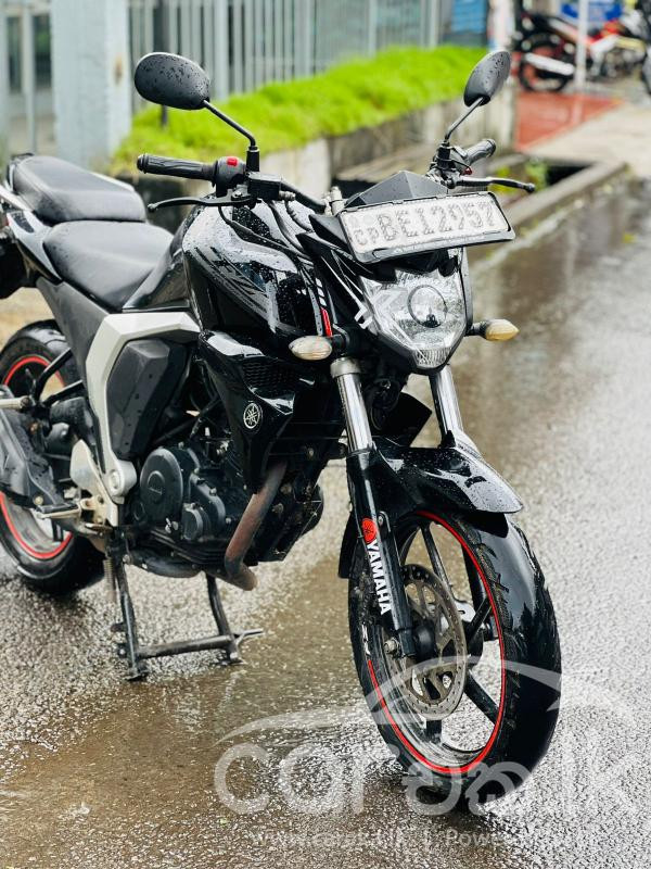 YAMAHA FZ V2 2016