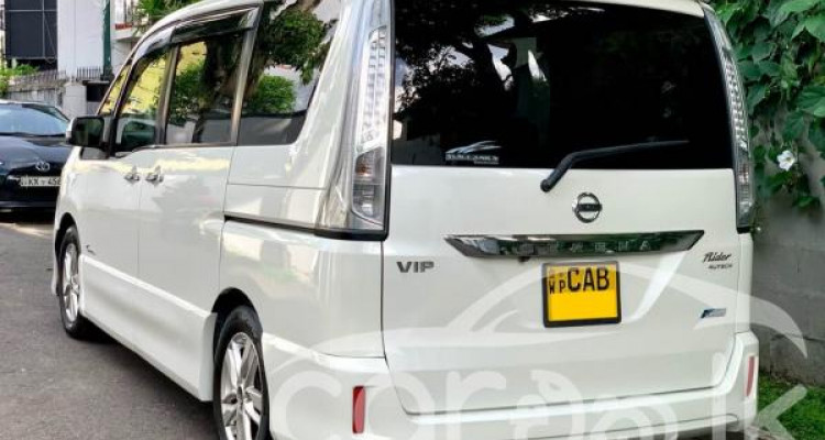NISSAN SERENA 2012