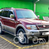 MITSUBISHI MONTERO 2004