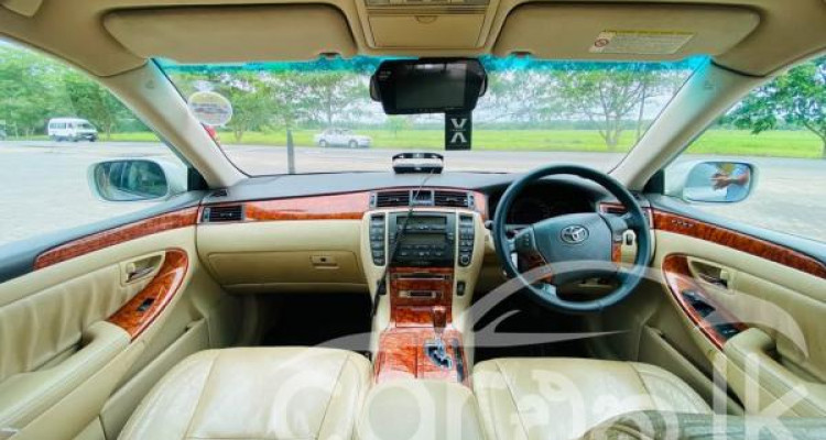 TOYOTA CROWN 2005