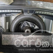 TOYOTA VITZ 2016