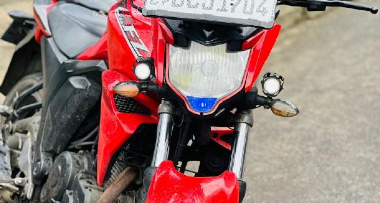 YAMAHA FZ V2 2015
