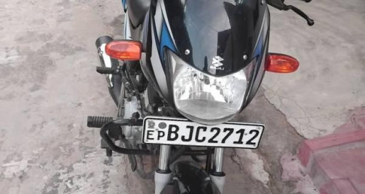 BAJAJ CT100 2022