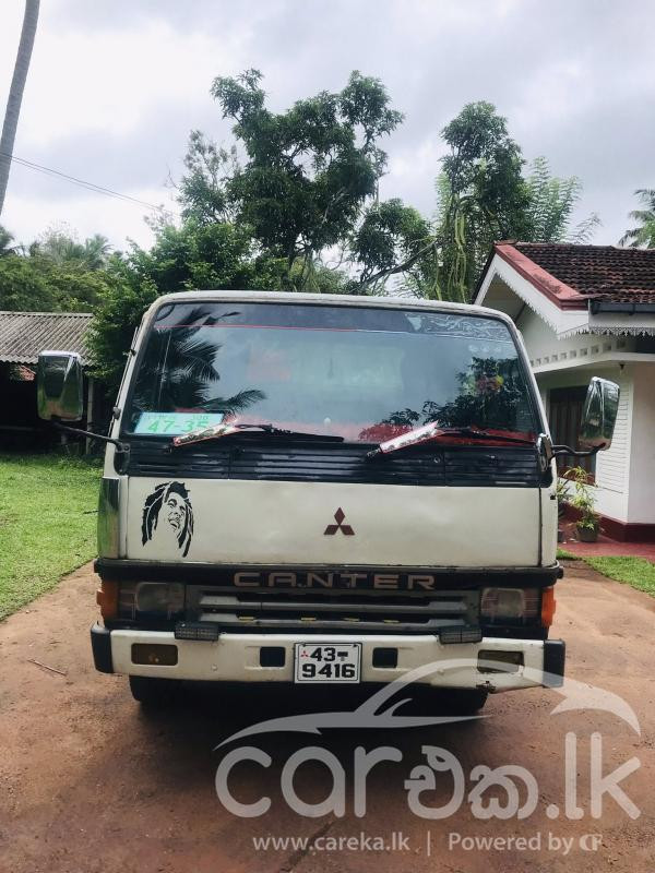 MITSUBISHI CANTER 1989